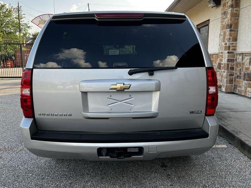 Photo 4 of 29 of 2007 Chevrolet Suburban 1500