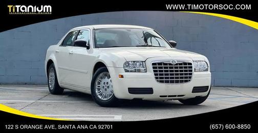 Photo 1 of 65 of 2005 Chrysler 300 Base