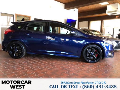 Photo 1 of 76 of 2016 Ford Focus ST Base