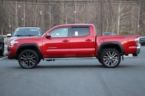 Photo 2 of 36 of 2020 Toyota Tacoma TRD Off Road