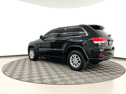 Photo 5 of 31 of 2019 Jeep Grand Cherokee Laredo E
