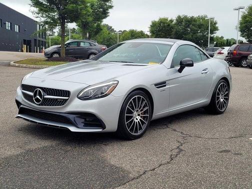 Photo 3 of 42 of 2019 Mercedes-Benz AMG SLC 43 Base
