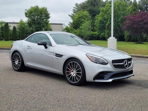 Photo 2 of 42 of 2019 Mercedes-Benz AMG SLC 43 Base