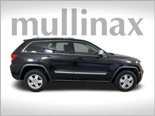 Photo 2 of 24 of 2012 Jeep Grand Cherokee Laredo