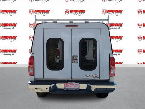 Photo 5 of 21 of 2016 Nissan Frontier S