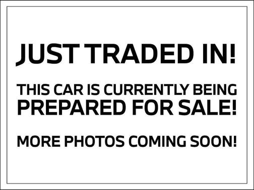 Photo 2 of 4 of 2021 BMW 530 i