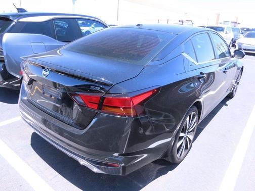 Photo 4 of 4 of 2020 Nissan Altima 2.5 SR