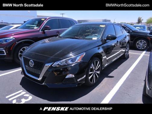 Photo 1 of 4 of 2020 Nissan Altima 2.5 SR