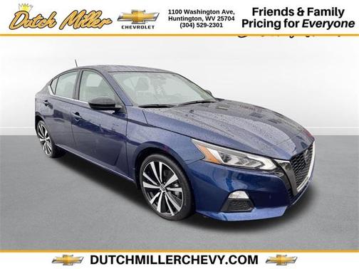 Photo 1 of 25 of 2022 Nissan Altima 2.5 SR