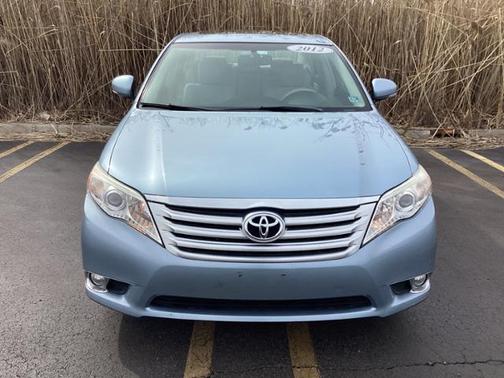 Photo 2 of 16 of 2012 Toyota Avalon Base (A6)