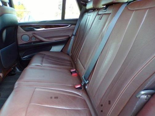 Photo 5 of 30 of 2017 BMW X5 eDrive xDrive40e