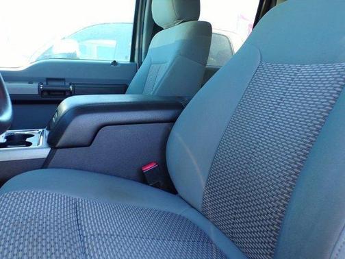 Photo 3 of 23 of 2013 Ford F-250 XLT