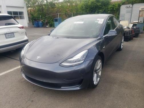 Photo 1 of 5 of 2019 Tesla Model 3 Long Range