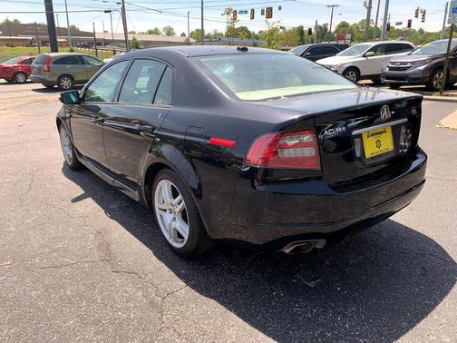 Photo 5 of 28 of 2007 Acura TL 3.2 w/Navigation