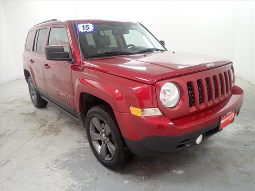 Photo 5 of 26 of 2015 Jeep Patriot High Altitude