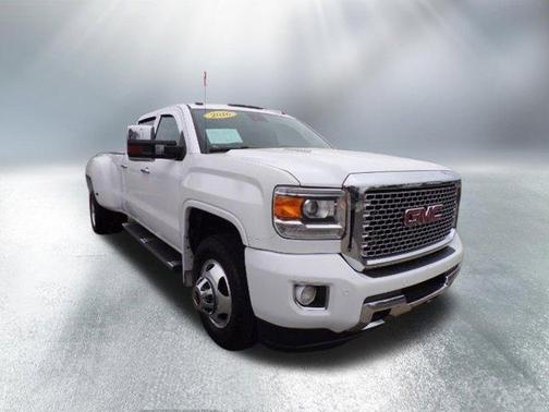 Photo 1 of 36 of 2016 GMC Sierra 3500 Denali