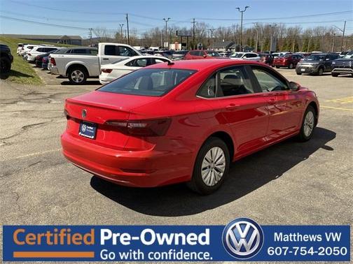 Photo 4 of 17 of 2020 Volkswagen Jetta 1.4T S