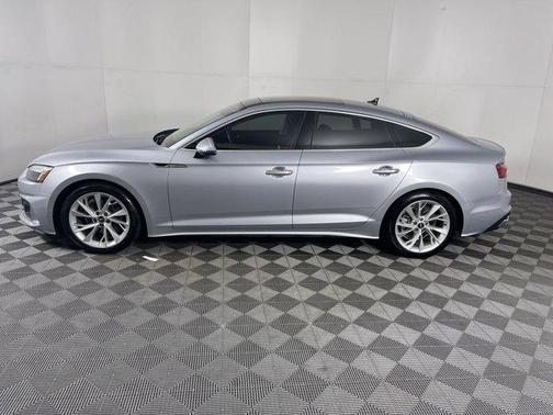 Photo 4 of 33 of 2022 Audi A5 2.0T Premium Plus