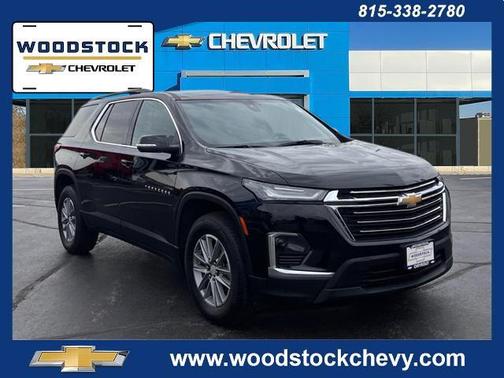 Photo 1 of 31 of 2023 Chevrolet Traverse LT Cloth