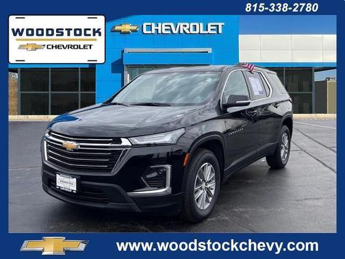 Photo 2 of 31 of 2023 Chevrolet Traverse LT Cloth