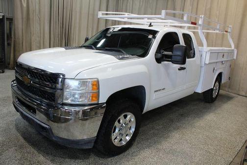 Photo 4 of 25 of 2012 Chevrolet Silverado 3500 LT