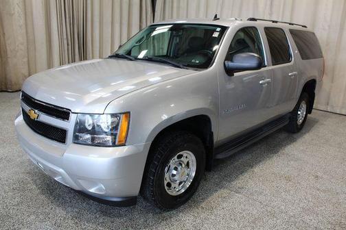 Photo 4 of 27 of 2007 Chevrolet Suburban LT