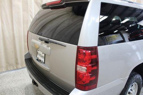 Photo 5 of 27 of 2007 Chevrolet Suburban LT