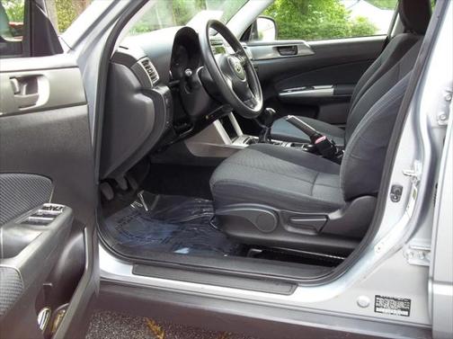 Photo 4 of 19 of 2012 Subaru Forester 2.5X