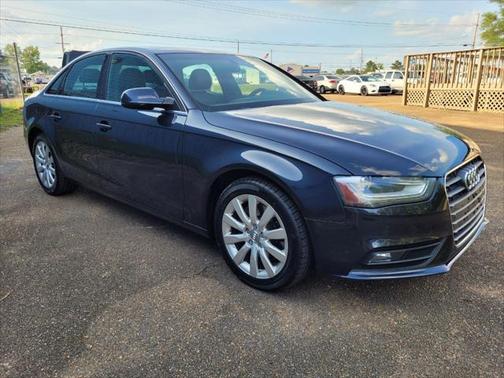 Photo 4 of 28 of 2013 Audi A4 2.0T Premium