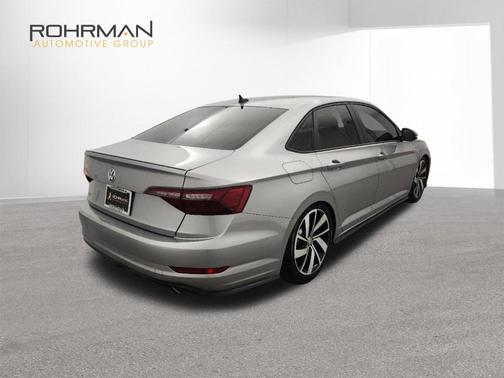 Photo 5 of 36 of 2020 Volkswagen Jetta GLI 2.0T S