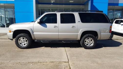 Photo 1 of 14 of 2004 Chevrolet Suburban 1500 Z71