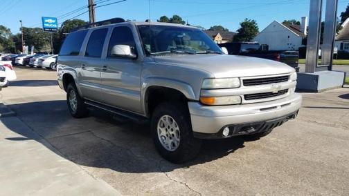 Photo 4 of 14 of 2004 Chevrolet Suburban 1500 Z71