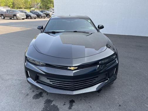 Photo 2 of 27 of 2016 Chevrolet Camaro 1LT