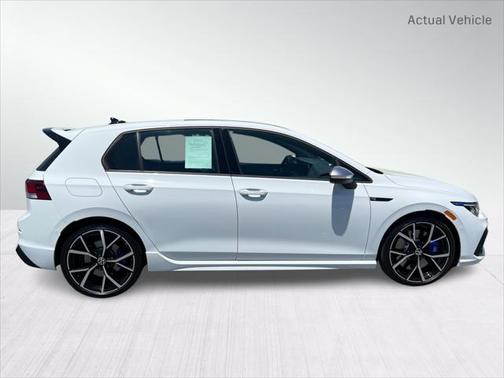 Photo 4 of 29 of 2022 Volkswagen Golf R 1.4T TSI