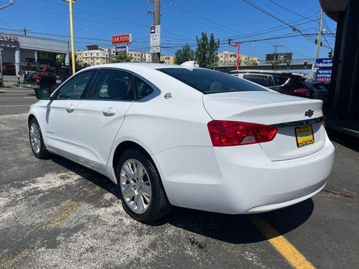 Photo 3 of 22 of 2018 Chevrolet Impala 1LS