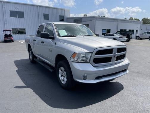 Photo 1 of 10 of 2018 RAM 1500 Express