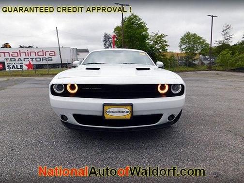 Photo 3 of 27 of 2018 Dodge Challenger GT