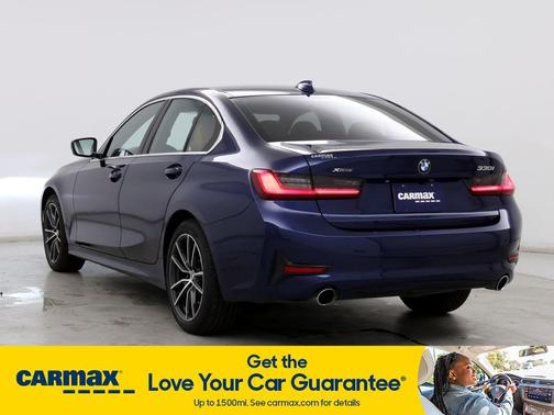 Photo 2 of 30 of 2019 BMW 330 i xDrive