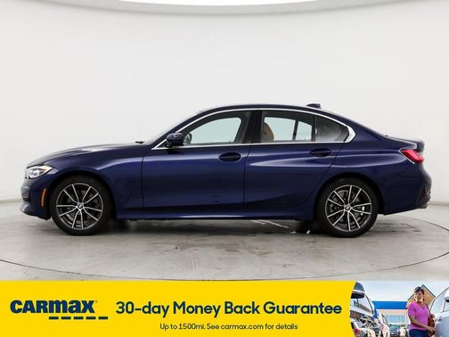 Photo 3 of 30 of 2019 BMW 330 i xDrive