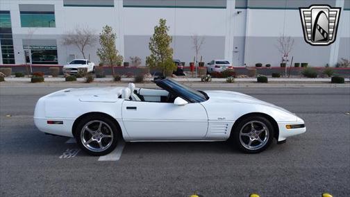Photo 5 of 99 of 1992 Chevrolet Corvette Base