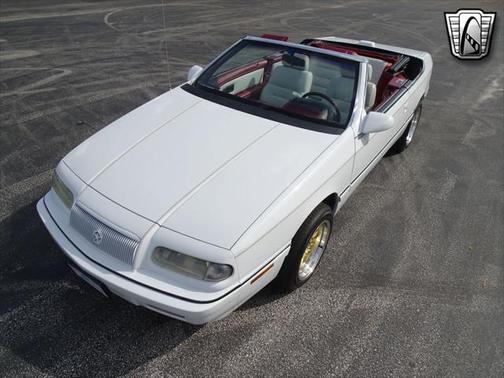 Photo 4 of 99 of 1994 Chrysler LeBaron GTC