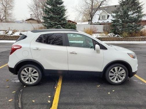 Photo 4 of 20 of 2017 Buick Encore Preferred