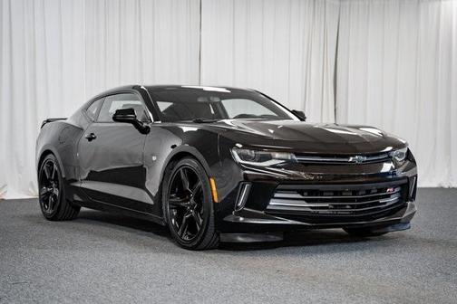 Photo 1 of 34 of 2017 Chevrolet Camaro 1LT