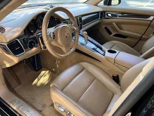 Photo 5 of 20 of 2012 Porsche Panamera Turbo S