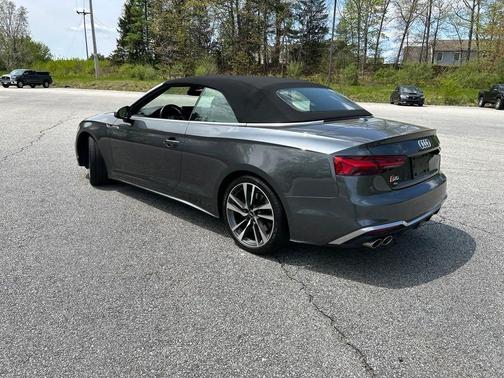 Photo 3 of 24 of 2022 Audi S5 3.0T Premium