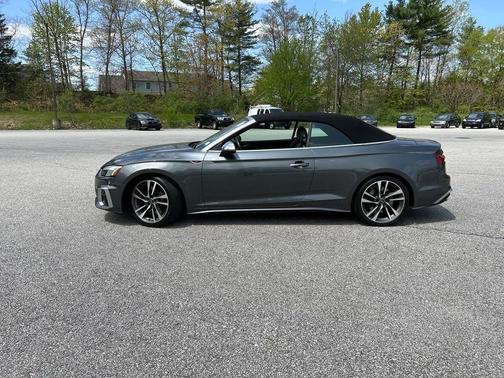 Photo 2 of 24 of 2022 Audi S5 3.0T Premium