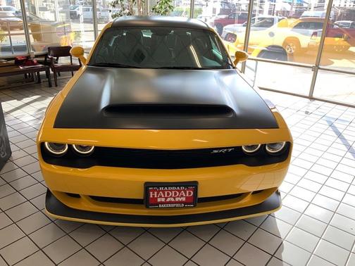 Photo 2 of 16 of 2018 Dodge Challenger SRT Demon