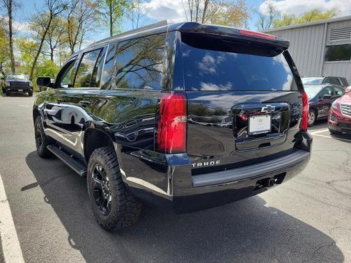 Photo 4 of 29 of 2019 Chevrolet Tahoe LS