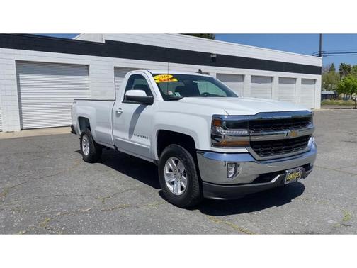 Photo 5 of 31 of 2016 Chevrolet Silverado 1500 LT