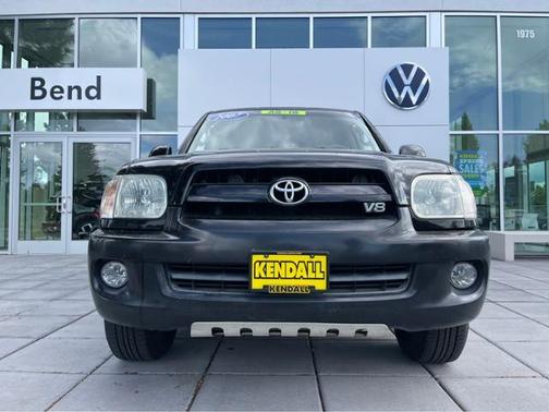 Photo 5 of 22 of 2007 Toyota Sequoia SR5